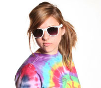 83號(hào)外貿(mào)橙色背景時(shí)尚服裝購(gòu)物商城網(wǎng)站建設(shè)，響應(yīng)式前端外貿(mào)站帶手機(jī)端