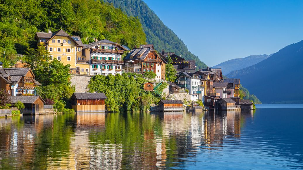 如何開發(fā)一個有特色的旅游網(wǎng)站？